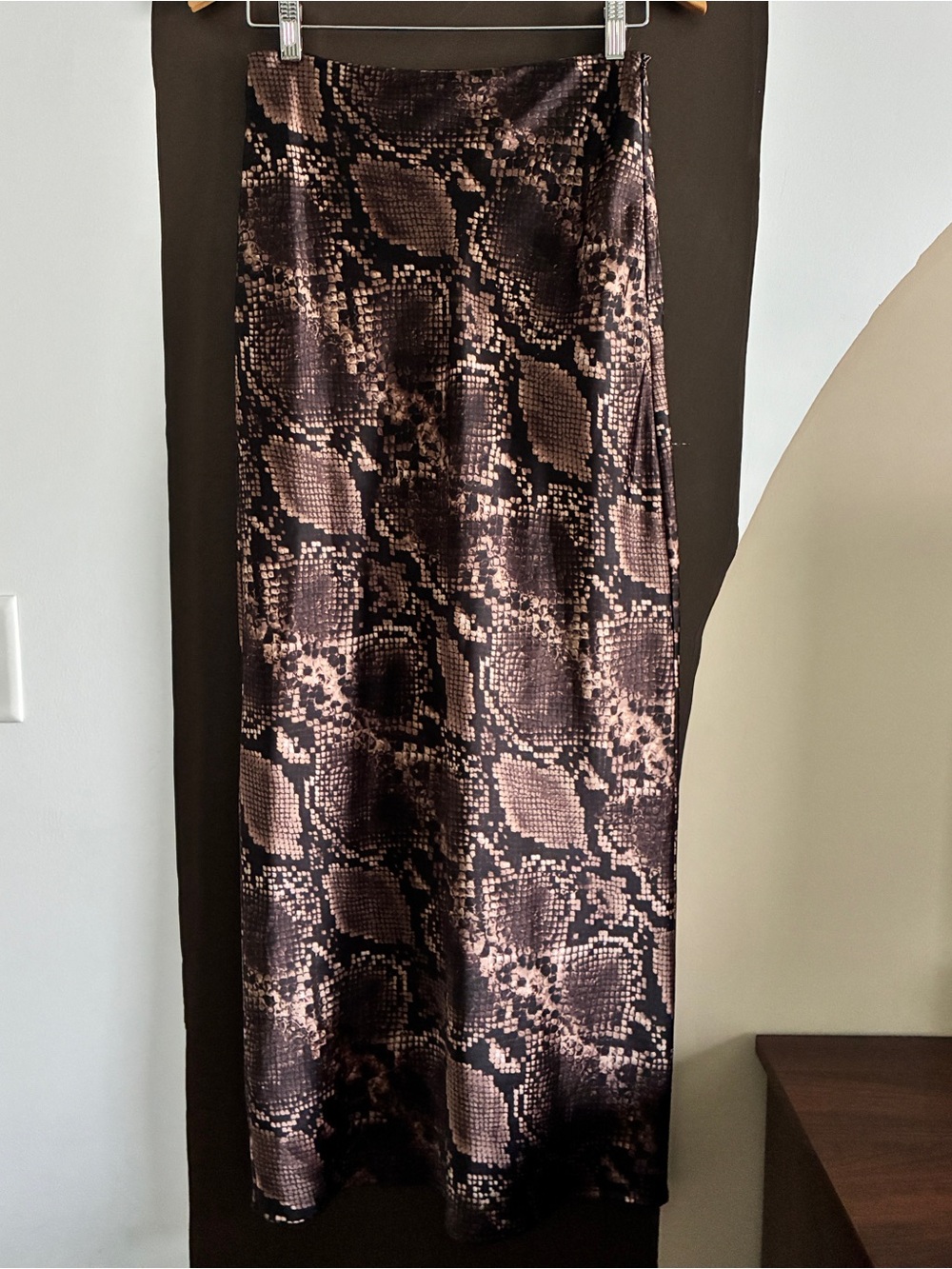 4th + Reckless Novah Snake Print Satin Maxi Skirt Size M - Picture 2 of 8
